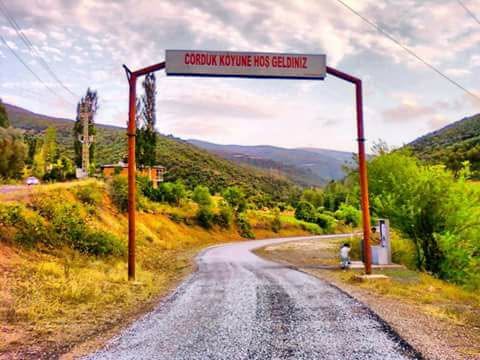 Çördük Köyü Girişi